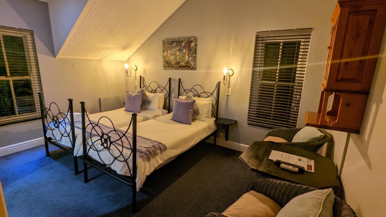 Wayside Inn Knysna Exterior foto